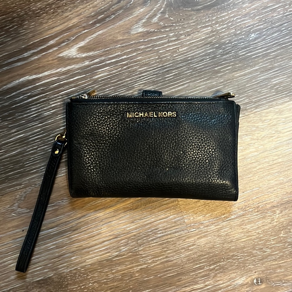 Michael Kors wristlet